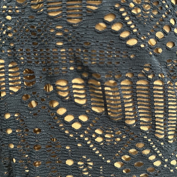 Black and gold one piece swimsuit - Picture 4 of 7